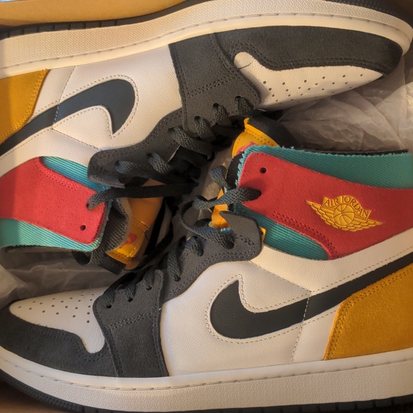 Jordan Other - Air Jordan 1 zoom air cmft anthracite 10.5 used in great condition as pictured